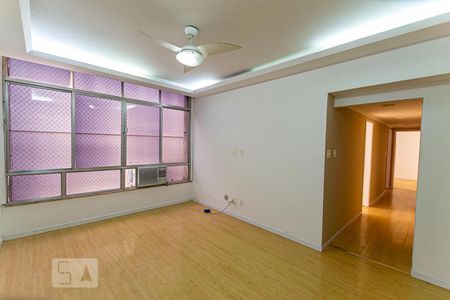 Apartamento à venda com 122m², 3 quartos e sem vagaSala