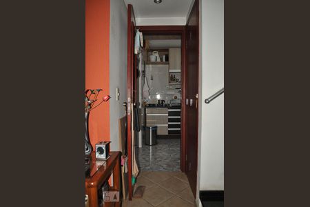 Sala - corredor de casa de condomínio à venda com 2 quartos, 60m² em Vila Guarani (zona Sul), São Paulo