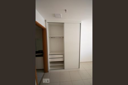 Quarto de apartamento para alugar com 1 quarto, 48m² em Taguatinga Sul (taguatinga), Brasília