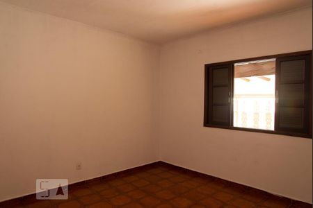 Quarto 2 de casa para alugar com 2 quartos, 200m² em Vila Prudente, São Paulo