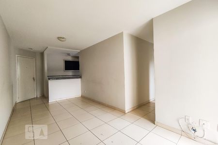 Sala de apartamento para alugar com 3 quartos, 69m² em Paraíso do Morumbi, São Paulo