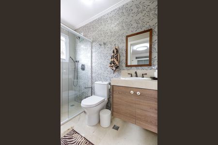 Casa de condomínio à venda com 790m², 4 quartos e 6 vagas Casa de condomínio à venda com 790m², 4 quartos e 6 vagasBanheiro da Suíte 4