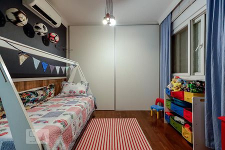 Casa de condomínio à venda com 790m², 4 quartos e 6 vagas Casa de condomínio à venda com 790m², 4 quartos e 6 vagasSuíte 2