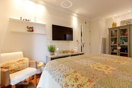 Casa de condomínio à venda com 790m², 4 quartos e 6 vagas Casa de condomínio à venda com 790m², 4 quartos e 6 vagasSuíte 1