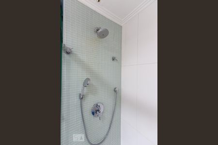 Casa de condomínio à venda com 790m², 4 quartos e 6 vagas Casa de condomínio à venda com 790m², 4 quartos e 6 vagasBanheiro da Suíte 2