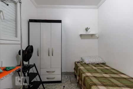 Casa de condomínio à venda com 790m², 4 quartos e 6 vagas Casa de condomínio à venda com 790m², 4 quartos e 6 vagasQuarto de Serviço