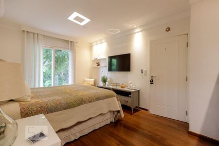 Casa de condomínio à venda com 790m², 4 quartos e 6 vagas Casa de condomínio à venda com 790m², 4 quartos e 6 vagasSuíte 1