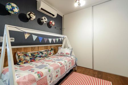 Casa de condomínio à venda com 790m², 4 quartos e 6 vagas Casa de condomínio à venda com 790m², 4 quartos e 6 vagasSuíte 2