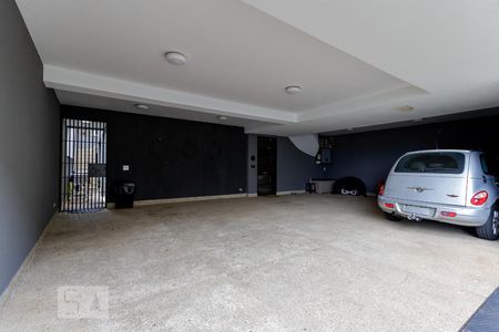 Casa de condomínio à venda com 790m², 4 quartos e 6 vagas Casa de condomínio à venda com 790m², 4 quartos e 6 vagasGaragem