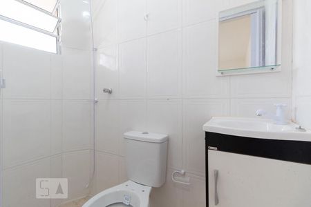 Banheiro  de casa de condomínio para alugar com 1 quarto, 30m² em Saúde, São Paulo