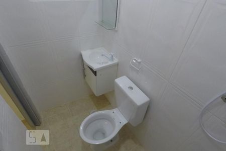 Banheiro de casa de condomínio para alugar com 1 quarto, 30m² em Saúde, São Paulo