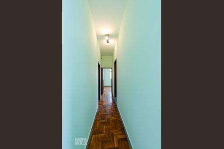 Corredor de apartamento para alugar com 3 quartos, 100m² em Nova Suíça, Belo Horizonte