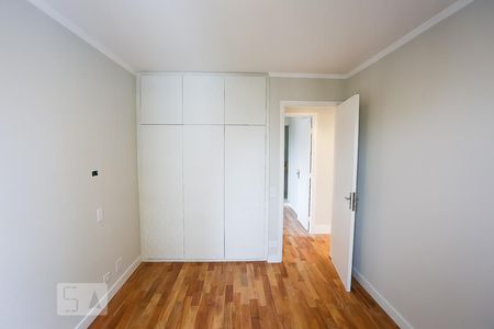 Quarto  de apartamento à venda com 2 quartos, 78m² em Vila Suzana, São Paulo