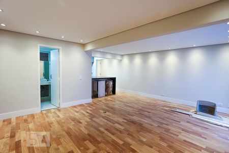 Sala de apartamento à venda com 2 quartos, 78m² em Vila Suzana, São Paulo