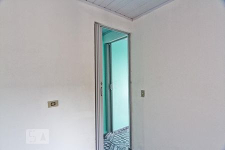 Quarto 1 de casa para alugar com 2 quartos, 60m² em Piqueri, São Paulo