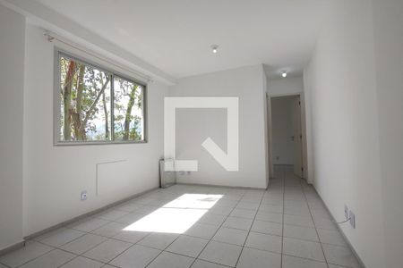 Sala de apartamento para alugar com 1 quarto, 37m² em Anil, Rio de Janeiro