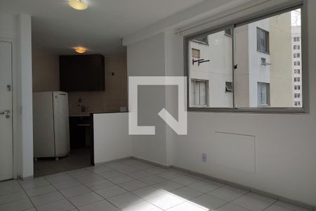 Sala de apartamento para alugar com 1 quarto, 37m² em Anil, Rio de Janeiro