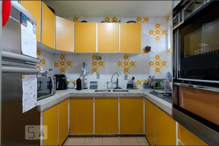 Cozinha de apartamento à venda com 3 quartos, 144m² em São José, Belo Horizonte