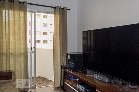 Sala de apartamento à venda com 2 quartos, 58m² em Moema, São Paulo