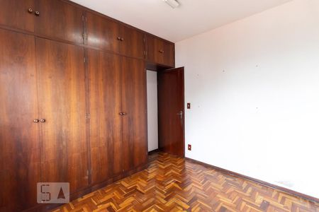 Quarto 2 de casa à venda com 3 quartos, 279m² em Alto de Pinheiros, São Paulo