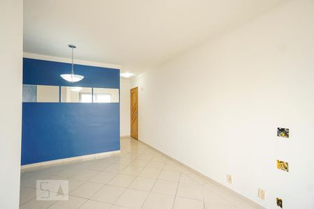 Sala de apartamento para alugar com 3 quartos, 62m² em Jardim Textil, São Paulo