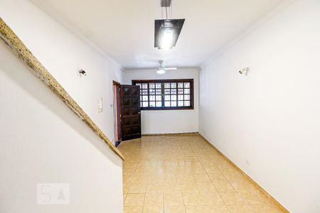 Sala de casa para alugar com 3 quartos, 110m² em Jardim Aeroporto, São Paulo