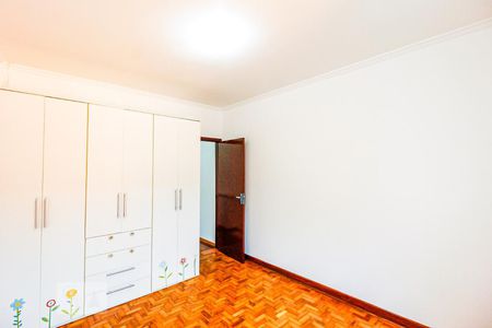 Quarto 1 de casa para alugar com 3 quartos, 110m² em Jardim Aeroporto, São Paulo