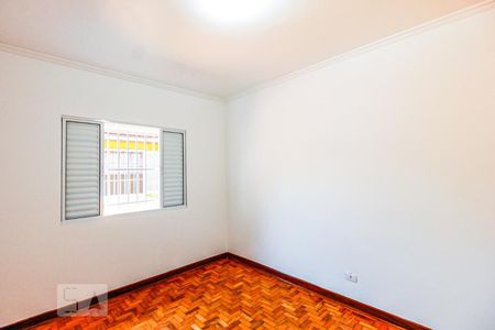 Quarto 1 de casa para alugar com 3 quartos, 110m² em Jardim Aeroporto, São Paulo