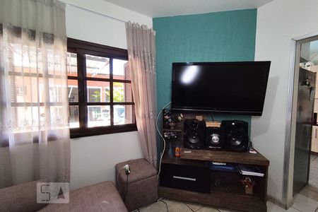 Sala de Estar de casa à venda com 3 quartos, 180m² em Harmonia, Canoas