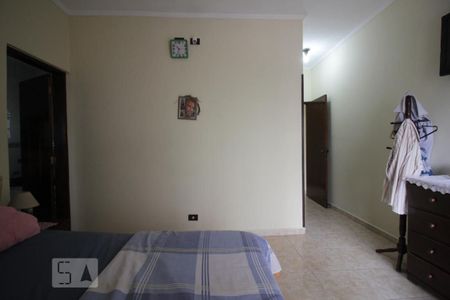 Suíte de casa à venda com 3 quartos, 230m² em Chácara Agrindus, Taboão da Serra