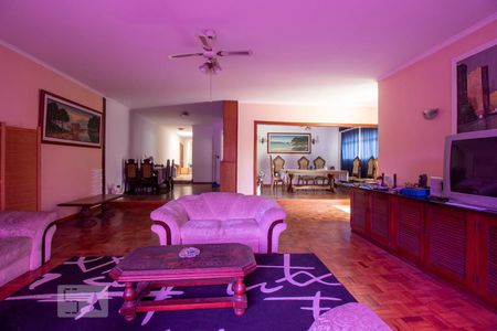 Sala de casa para alugar com 3 quartos, 271m² em Campo Belo, São Paulo