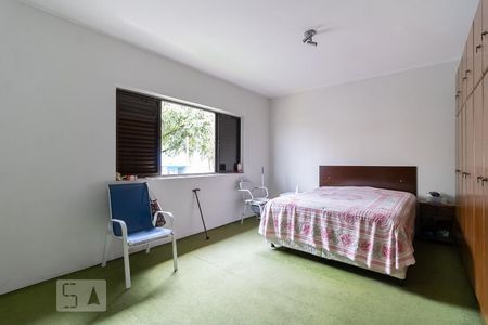 Suíte de casa à venda com 5 quartos, 180m² em Vila Santo Estéfano, São Paulo