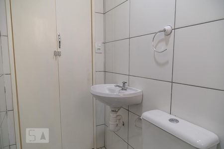 Lavabo de casa para alugar com 3 quartos, 170m² em Parque Continental I, Guarulhos