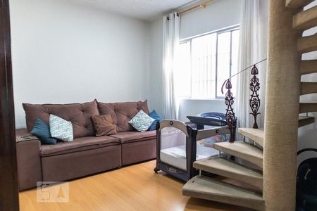 Sala de TV de casa para alugar com 4 quartos, 300m² em Vila Maria Alta, São Paulo