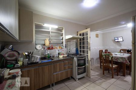 Casa à venda com 250m², 2 quartos e 3 vagas Casa à venda com 250m², 2 quartos e 3 vagasCozinha