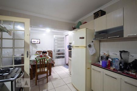 Casa à venda com 250m², 2 quartos e 3 vagas Casa à venda com 250m², 2 quartos e 3 vagasCozinha