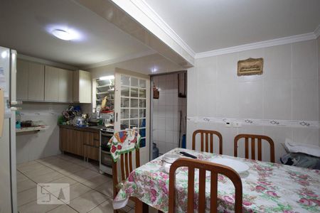 Casa à venda com 250m², 2 quartos e 3 vagas Casa à venda com 250m², 2 quartos e 3 vagasCozinha