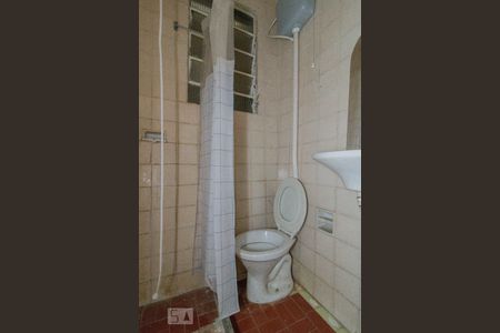Banheiro de casa para alugar com 1 quarto, 60m² em Cordovil, Rio de Janeiro