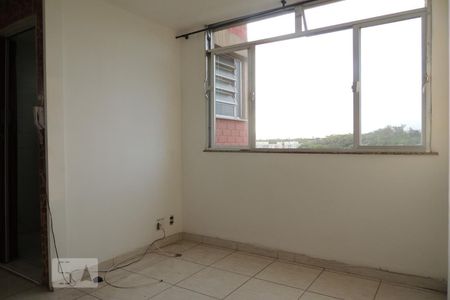 Sala  de apartamento para alugar com 2 quartos, 58m² em Freguesia (jacarepaguá), Rio de Janeiro