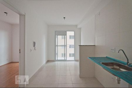 Sala/Cozinha de apartamento para alugar com 1 quarto, 27m² em Vila Penteado, São Paulo