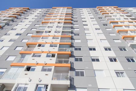 Apartamento para alugar com 52m², 2 quartos e 1 vaga Apartamento para alugar com 52m², 2 quartos e 1 vagaFachada