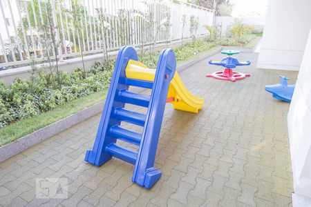 Apartamento para alugar com 52m², 2 quartos e 1 vaga Apartamento para alugar com 52m², 2 quartos e 1 vagaÁrea Comum - Playground