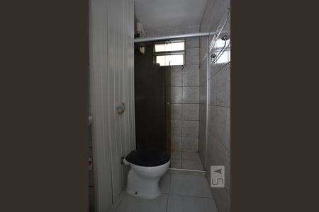 Banheiro de apartamento para alugar com 1 quarto, 38m² em Jacarepaguá, Rio de Janeiro