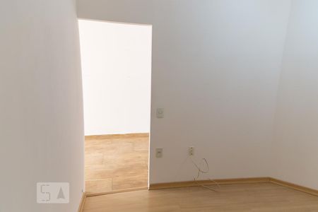 Quarto 2 de casa para alugar com 2 quartos, 50m² em Butantã, São Paulo