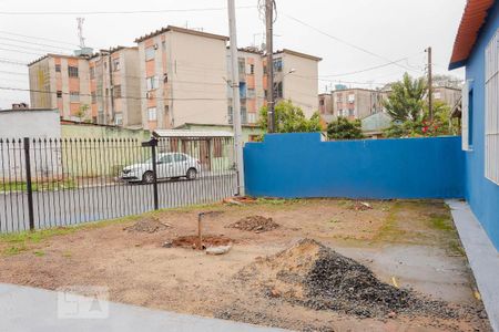 Área Externa  de casa à venda com 2 quartos, 100m² em Guajuviras, Canoas