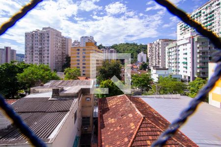 Vista da Sala de apartamento à venda com 2 quartos, 68m² em Icaraí, Niterói