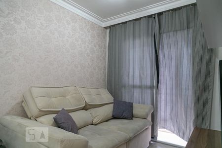 Sala de apartamento para alugar com 2 quartos, 48m² em Jardim Flor da Montanha, Guarulhos