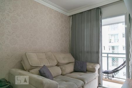 Sala de apartamento para alugar com 2 quartos, 48m² em Jardim Flor da Montanha, Guarulhos