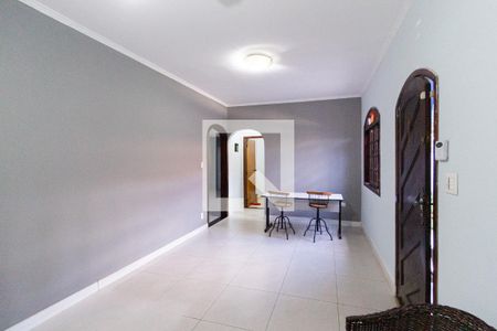 Sala de casa para alugar com 3 quartos, 220m² em Piratininga, Osasco