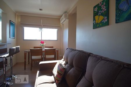 Sala de apartamento à venda com 3 quartos, 60m² em Sarandi, Porto Alegre